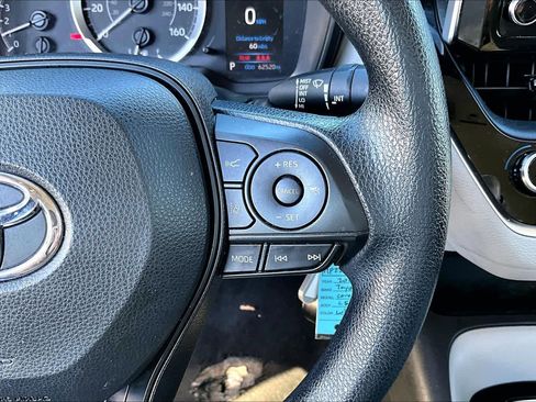 Certified 2021 Toyota Corolla LE image 22