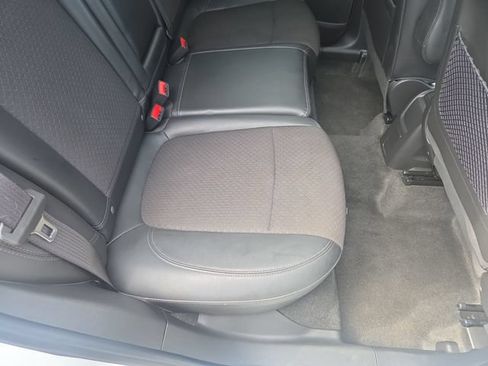 Used 2021 Buick Encore Preferred FWD image 28