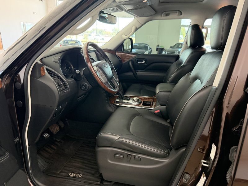 Used 2019 INFINITI QX80 Luxe AWD/4WD image 17