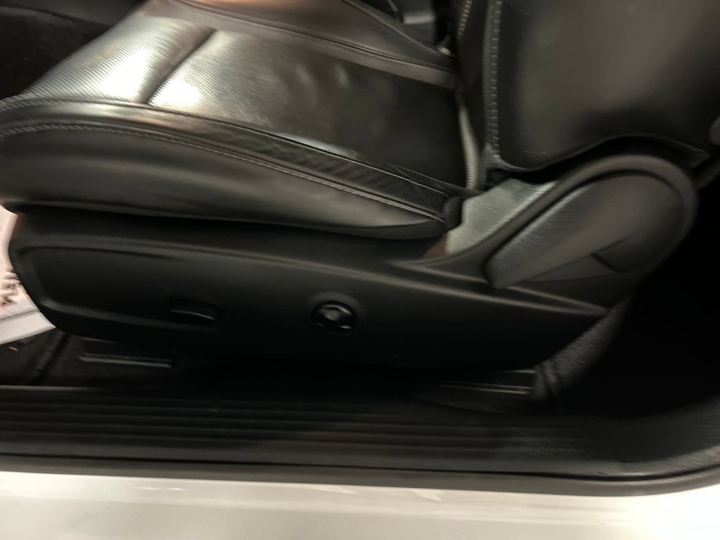 Used 2018 Dodge Challenger GT w/ Driver Convenience Group AWD/4WD image 11