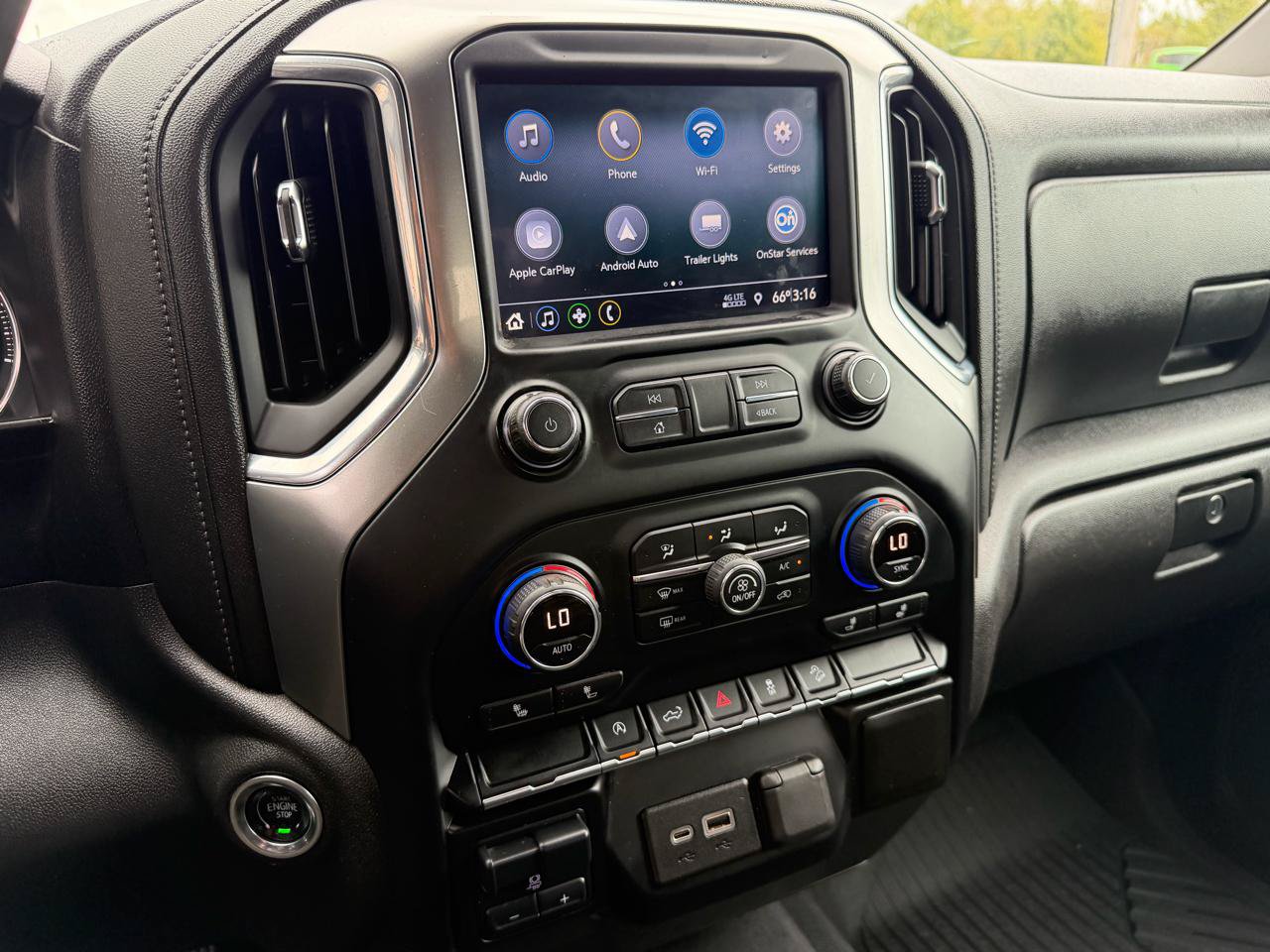 Used 2020 Chevrolet Silverado 1500 RST AWD/4WD image 17