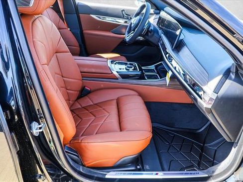 New 2026 BMW 760i xDrive image 25