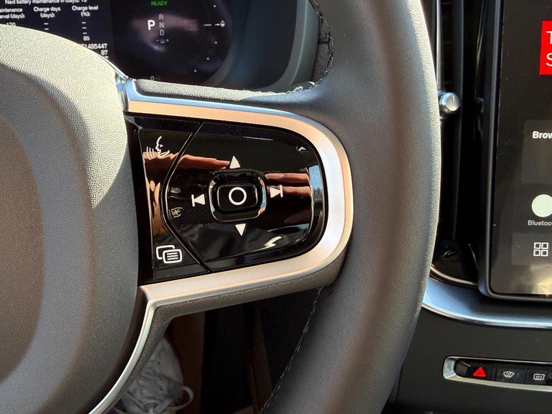 New 2026 Volvo XC90 T8 Plus w/ Protection Package Premier AWD/4WD image 13
