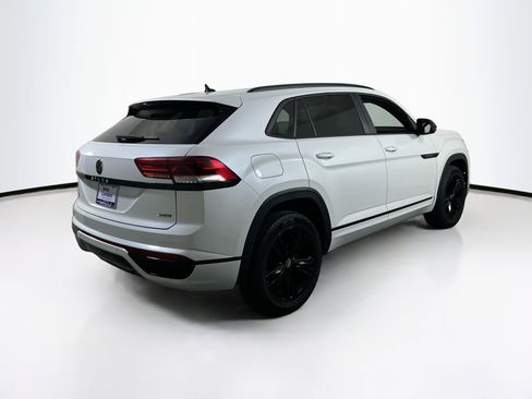 Used 2023 Volkswagen Atlas Cross Sport SEL R-Line image 5