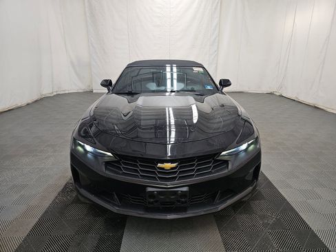 Used 2020 Chevrolet Camaro LT image 2