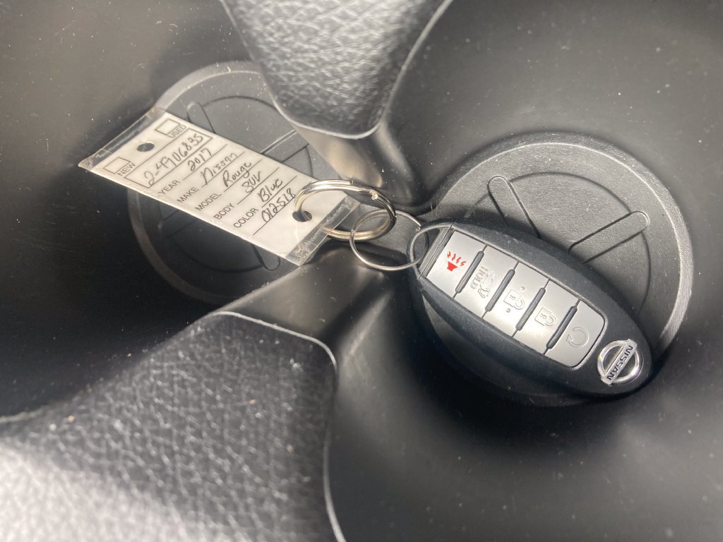Used 2017 Nissan Rogue SL w/ SL Premium Package AWD/4WD image 36