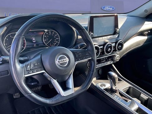 Used 2020 Nissan Sentra SR w/ Premium Package FWD image 17