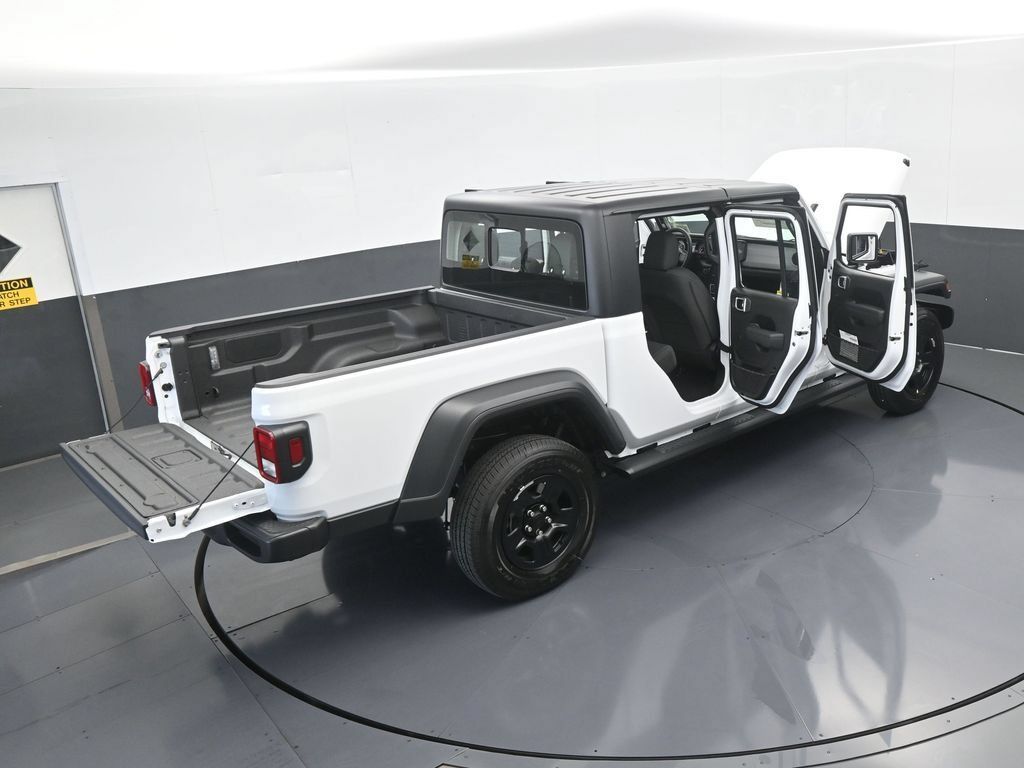 Used 2025 Jeep Gladiator Sport AWD/4WD image 64