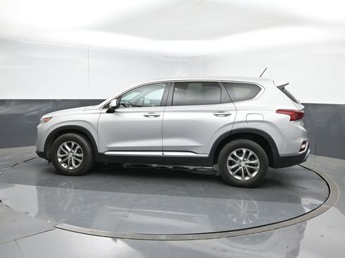 Used 2020 Hyundai Santa Fe SE image 3
