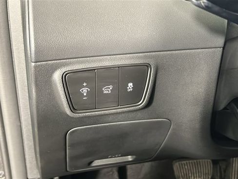 Certified 2023 Hyundai Tucson Limited AWD/4WD image 19