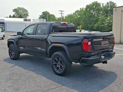 Used 2025 GMC Canyon Elevation w/ Convenience Package