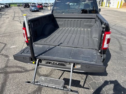 Used 2021 Ford F150 Lariat w/ Equipment Group 502A High AWD/4WD image 9