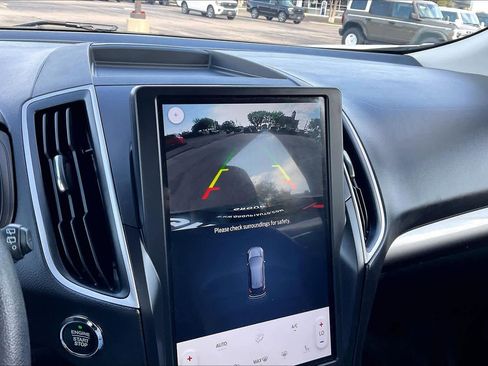 Used 2024 Ford Edge SEL image 26