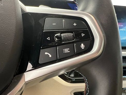 Used 2025 BMW M440i Convertible image 23