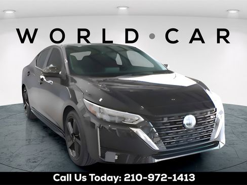 Used 2025 Nissan Sentra SR w/ SR Premium Package image 1