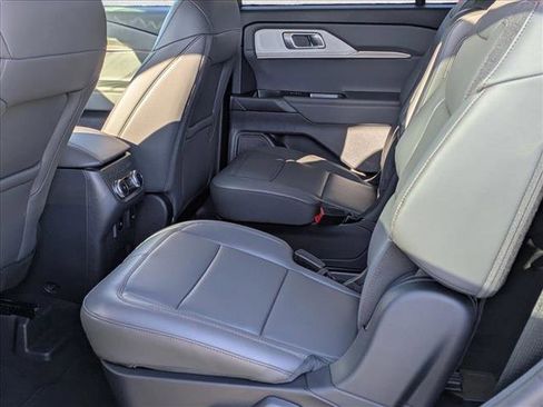 New 2025 Ford Explorer Active w/ Active Comfort Package image 14