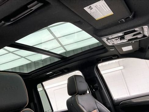 Certified 2023 GMC Yukon XL AT4 w/ AT4 Premium Package AWD/4WD image 13