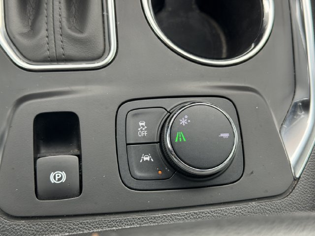 Used 2020 Chevrolet Traverse RS FWD image 31