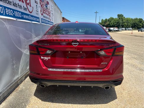 Used 2023 Nissan Altima 2.5 SR AWD/4WD image 4