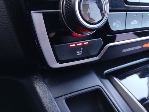 Used 2022 Honda CR-V Touring image 13