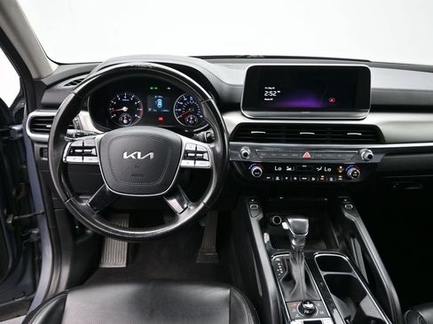 Used 2022 Kia Telluride S AWD/4WD image 16