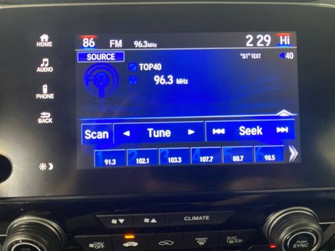 Used 2017 Honda CR-V EX image 19
