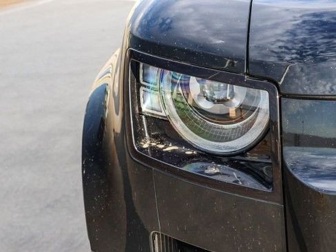 Certified 2024 Land Rover Defender 110 V8 image 10