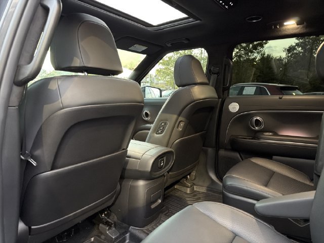 Used 2026 Hyundai Palisade Calligraphy FWD image 12