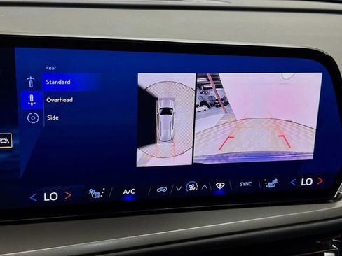 Used 2024 Chevrolet Traverse LT w/ LPO, Cargo Package image 17