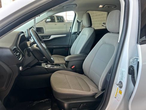 Used 2022 Ford Escape SE w/ Cold Weather Package image 35