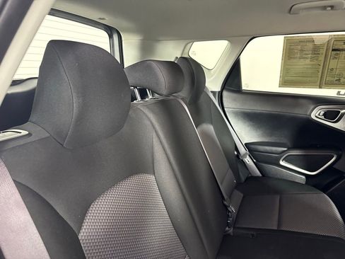 Used 2024 Kia Soul LX w/ Option Group 015 image 25