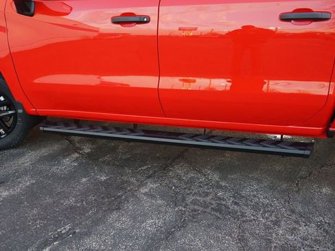 New 2025 Chevrolet Silverado 1500 Custom image 28