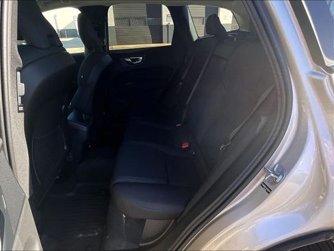 New 2027 Volvo XC60 B5 Plus AWD/4WD image 12