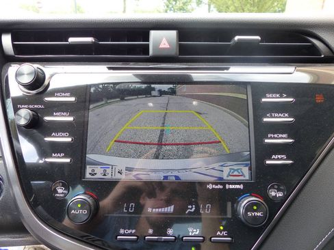 Used 2019 Toyota Camry XSE FWD image 32