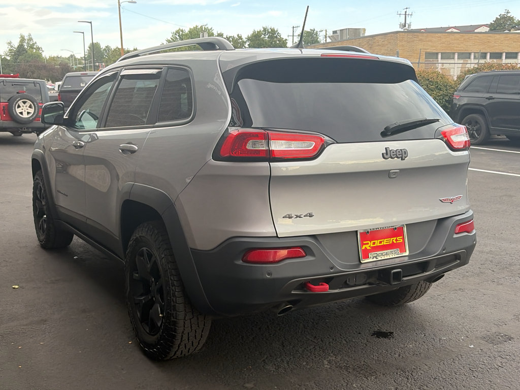 Used 2016 Jeep Cherokee Trailhawk w/ Comfort/Convenience Group AWD/4WD image 4