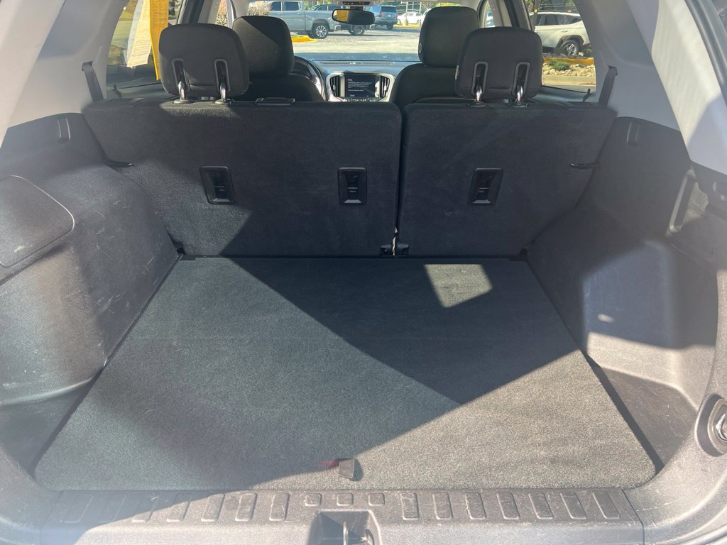 Used 2018 GMC Terrain SLE w/ Driver Convenience Package FWD image 17