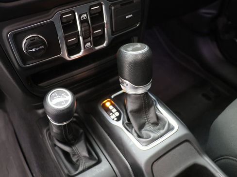 Used 2023 Jeep Wrangler Unlimited w/ Cold Weather Group AWD/4WD image 23