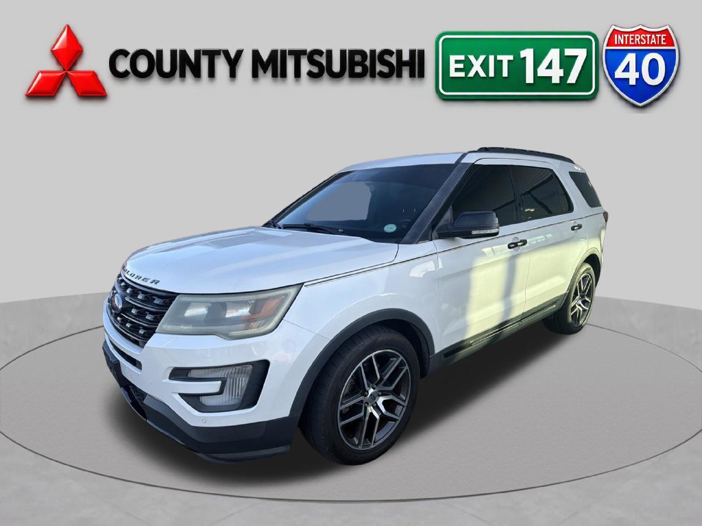 Used 2017 Ford Explorer Sport w/ Equipment Group 401A AWD/4WD image 3