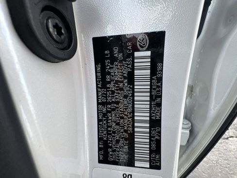 Used 2022 Lexus ES 300h w/ Premium Package image 31