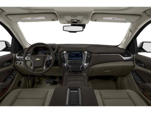 Used 2019 Chevrolet Suburban Premier AWD/4WD image 11