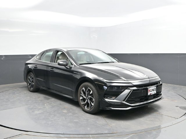 Used 2025 Hyundai Sonata SEL FWD image 4