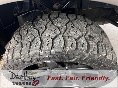 Used 2006 Nissan Titan SE image 17