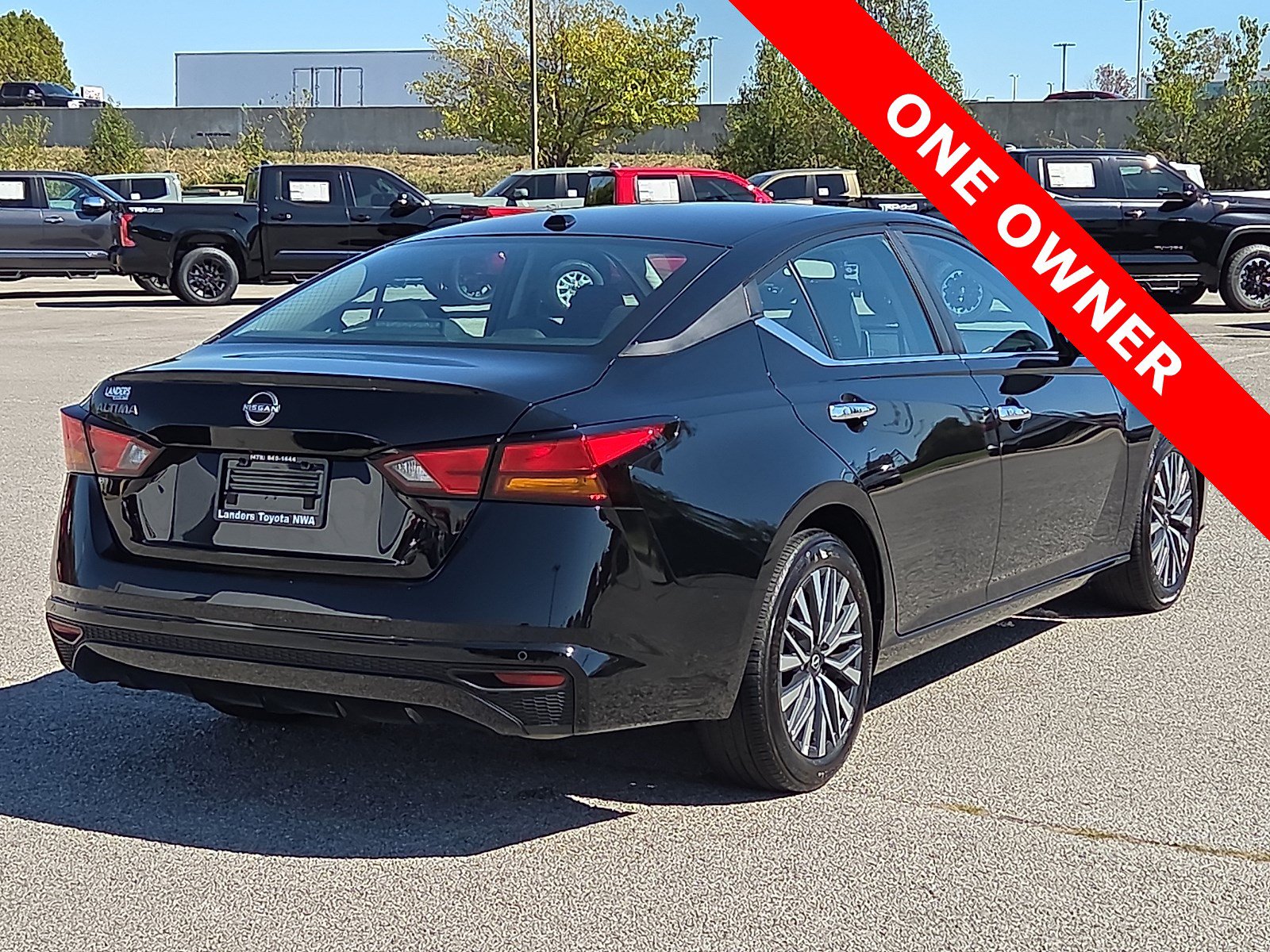 Used 2025 Nissan Altima 2.5 SV FWD image 5