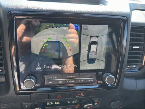 Used 2022 Nissan Frontier Pro-X RWD image 17