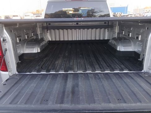 Used 2022 Chevrolet Silverado 1500 Custom image 27