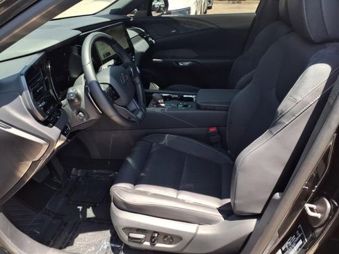 Used 2025 Lexus RX 450h AWD w/ Luxury Package image 15
