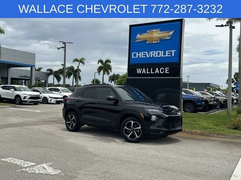 Used 2023 Chevrolet TrailBlazer RS w/ Technology Package AWD/4WD image 1