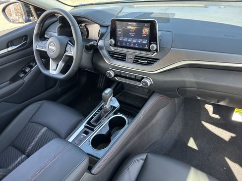 New 2025 Nissan Altima 2.5 SR image 44
