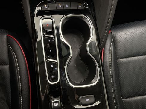 Used 2023 Buick Envision Preferred FWD image 18