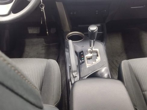 Used 2014 Toyota RAV4 XLE AWD/4WD image 33